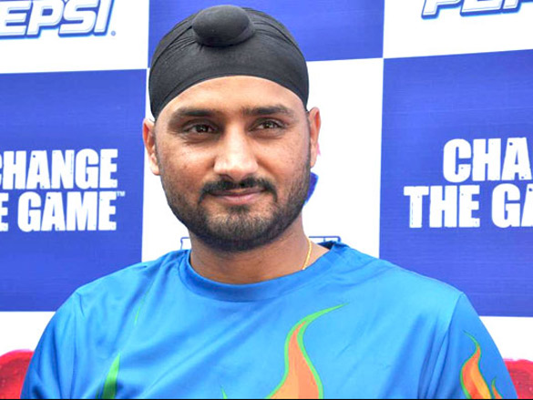 Harbhajan_Singh's_Pepsi_promotional_event_'Change_The_Game'
